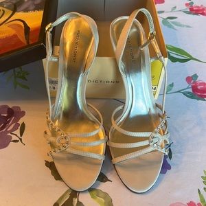 Nice heels beige color